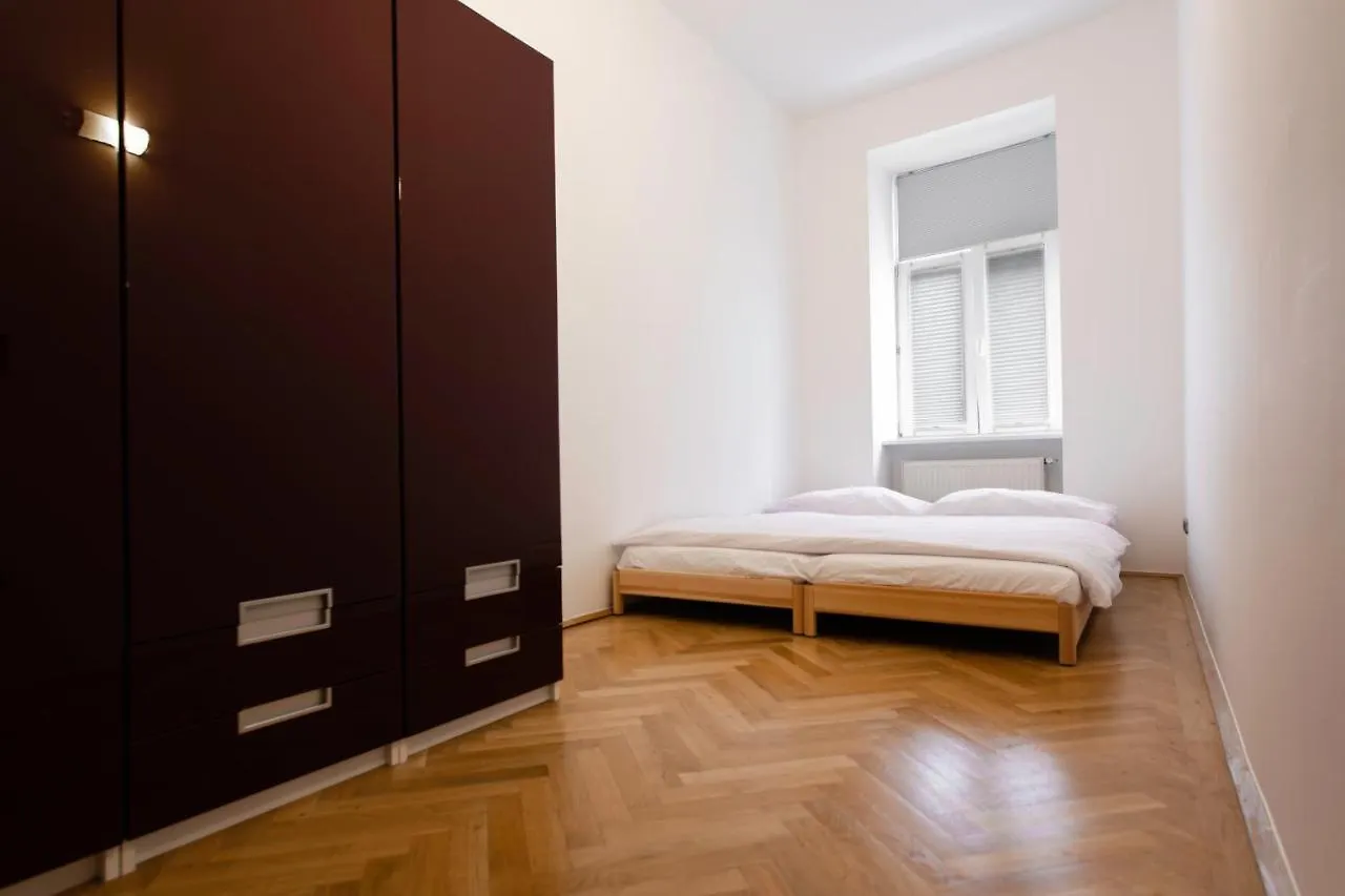 3-Bedroom Apartment In Central Vienna Austria